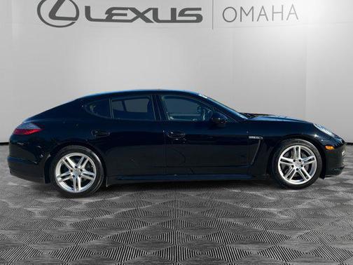 2012 Porsche Panamera 4