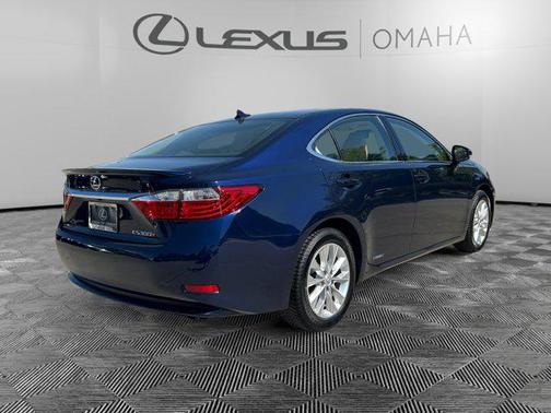 2013 Lexus ES 300h Base