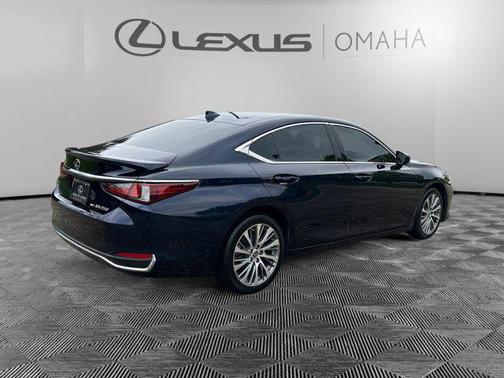 2021 Lexus ES 250 Base