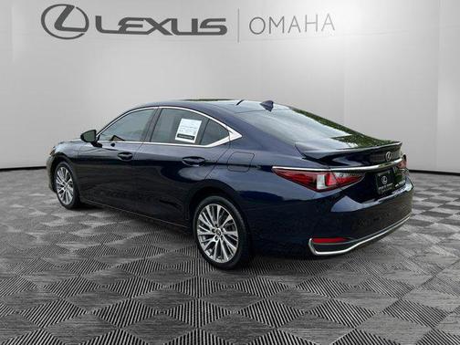 2021 Lexus ES 250 Base