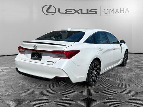 2022 Toyota Avalon Touring