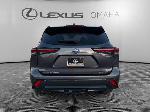 2024 Toyota Highlander Hybrid Limited