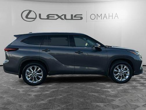 2024 Toyota Highlander Hybrid Limited