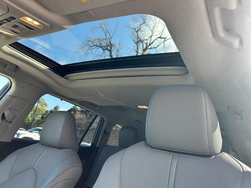 2024 Toyota Highlander Hybrid Limited