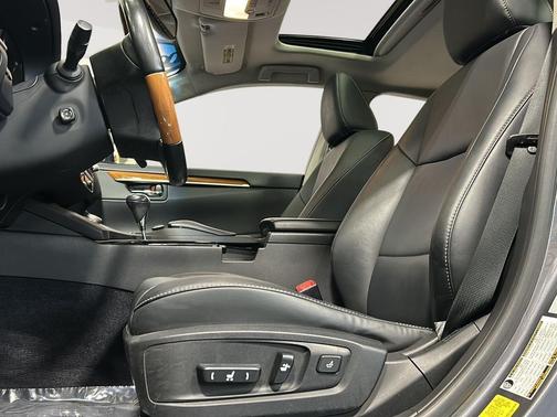 2013 Lexus ES 300h Base