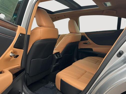 2025 Lexus ES 350 Ultra Luxury