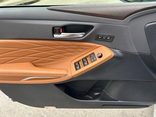 2019 Toyota Avalon Hybrid Limited