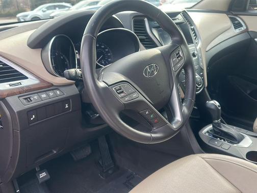 2017 Hyundai SANTA FE Limited