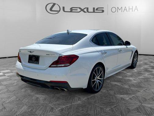 2021 Genesis G70 2.0T AWD