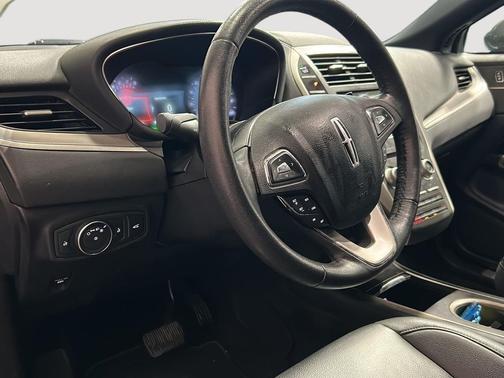 2019 Lincoln MKC Standard