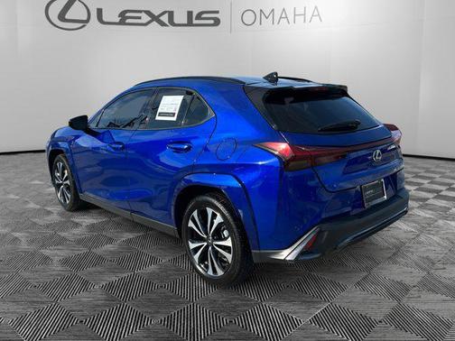 2025 Lexus UX 300h F SPORT Design