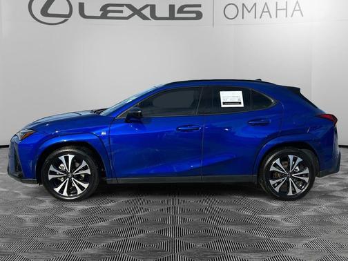 2025 Lexus UX 300h F SPORT Design