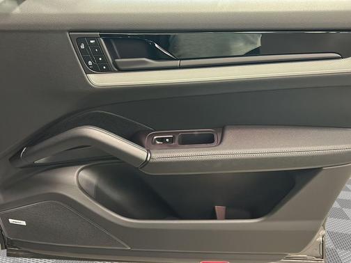 2025 Porsche Cayenne Cayenne