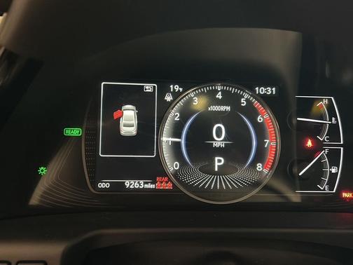 2025 Lexus ES 300h Luxury