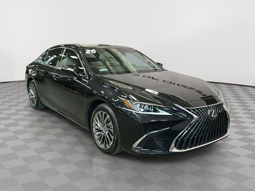2025 Lexus ES 300h Luxury