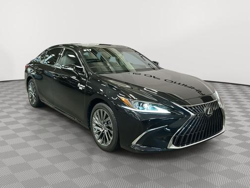 2025 Lexus ES 300h Luxury