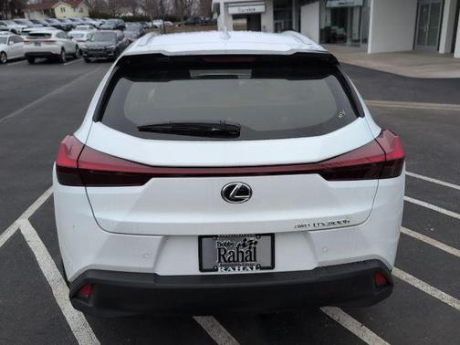 2026 Lexus UX 300h Premium