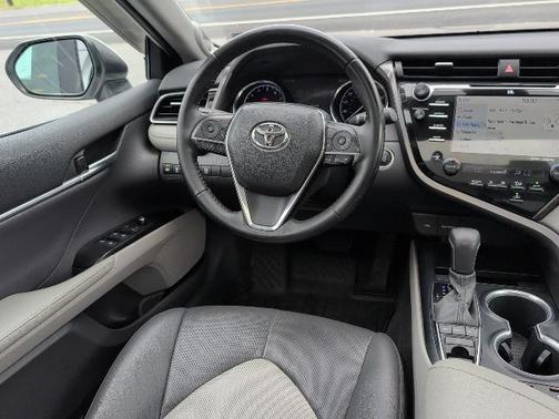 2020 Toyota Camry XLE