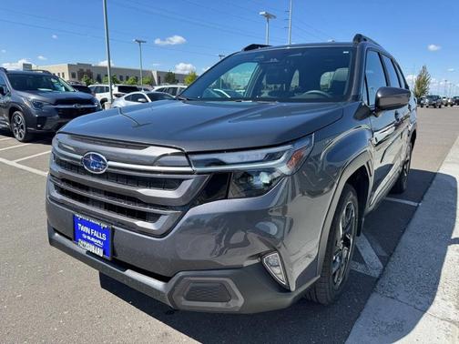 Magnetite Gray Metallic 2026 Subaru Forester Limited
