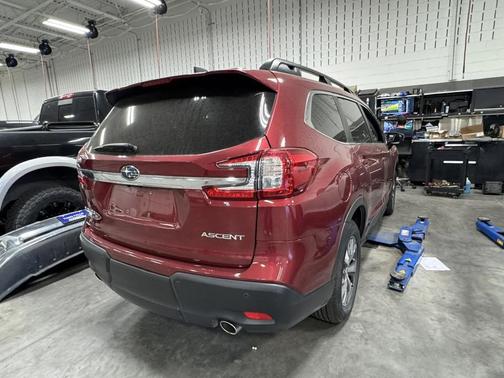 Crimson Red Pearl 2025 Subaru Ascent Premium