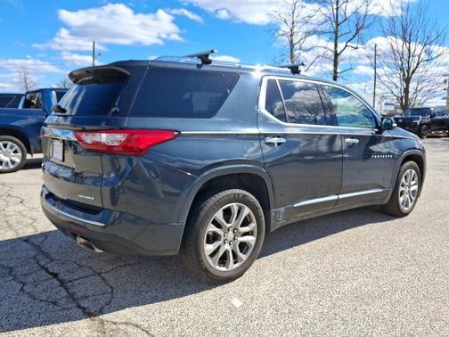 2021 Chevrolet Traverse Premier