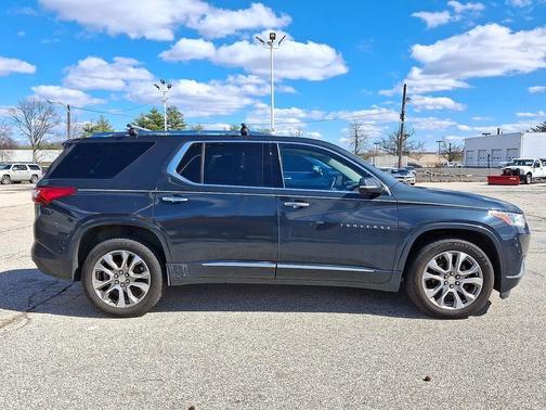 2021 Chevrolet Traverse Premier