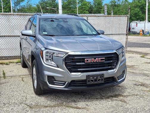 Sterling Metallic 2023 GMC Terrain SLE