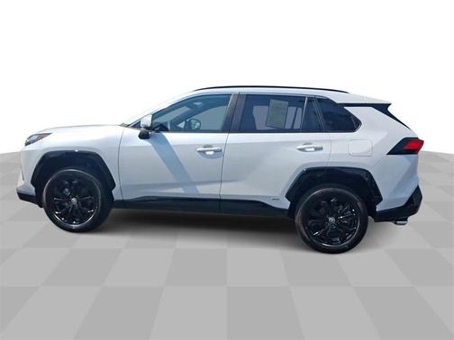 2023 Toyota RAV4 Hybrid SE