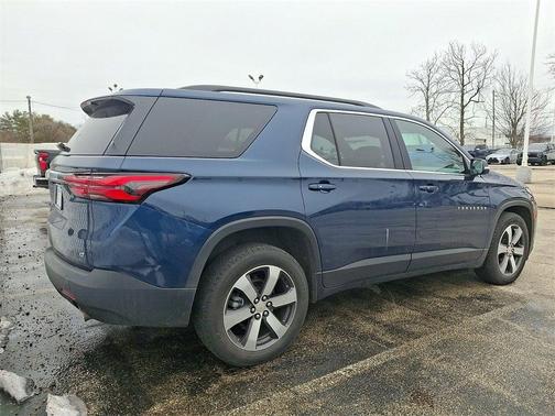 2023 Chevrolet Traverse LT Leather