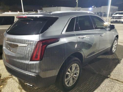 2022 Cadillac XT5 Luxury