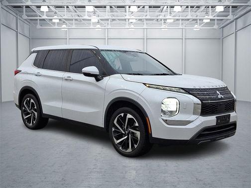 2022 Mitsubishi Outlander ES 2.5 S-AWC