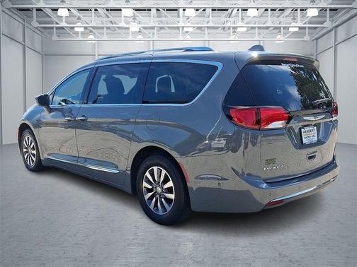 2020 Chrysler Pacifica Touring-L Plus