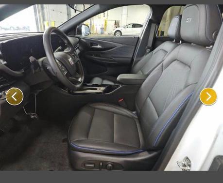 Summit White 2025 Buick Envista Sport Touring FWD