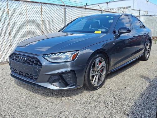 2022 Audi A4 45 S line Premium Plus