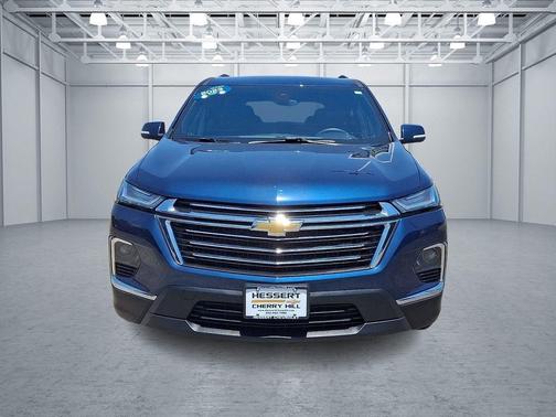 Northsky Blue Metallic 2023 Chevrolet Traverse LT Cloth