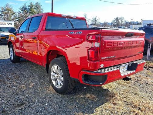 2023 Chevrolet Silverado 1500 Custom