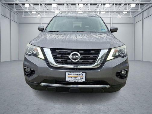 2018 Nissan Pathfinder SV