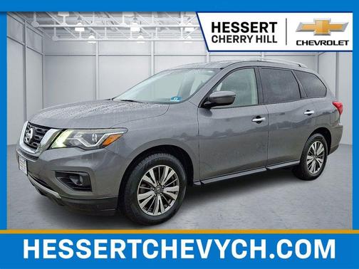 2018 Nissan Pathfinder SV