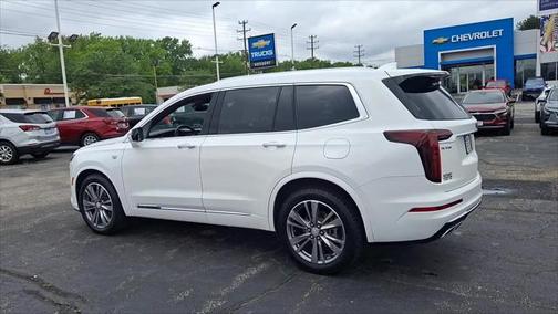 2021 Cadillac XT6 Premium Luxury FWD