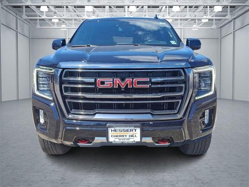 2023 GMC Yukon XL 4WD AT4