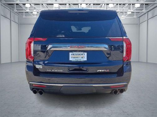 2023 GMC Yukon XL 4WD AT4