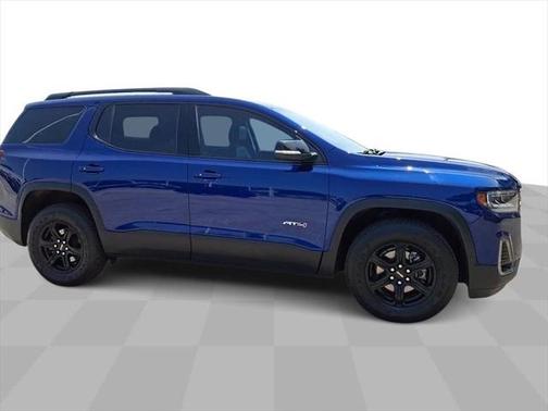 2023 GMC Acadia AWD AT4