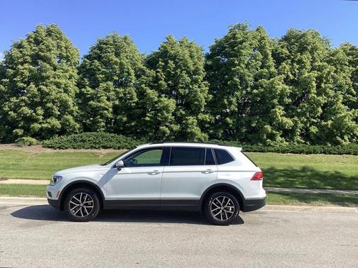 Pure White 2021 Volkswagen Tiguan 2.0T SE