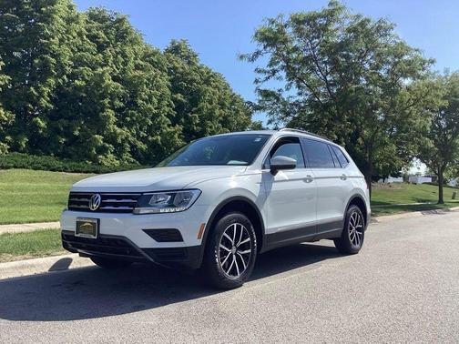 Pure White 2021 Volkswagen Tiguan 2.0T SE