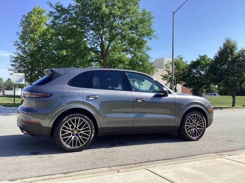 2019 Porsche Cayenne S