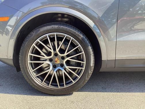 2019 Porsche Cayenne S