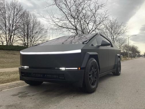 2024 Tesla Cybertruck Cyberbeast