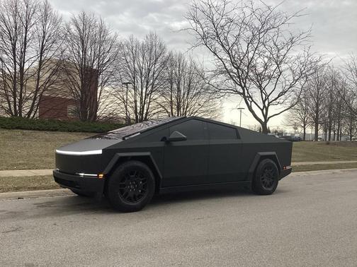 2024 Tesla Cybertruck Cyberbeast