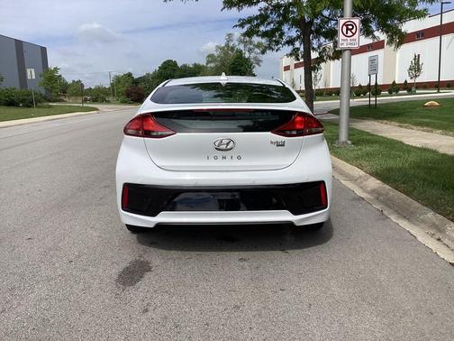 2017 Hyundai IONIQ Hybrid Blue