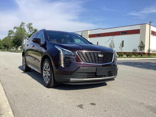 2021 Cadillac XT4 Premium Luxury
